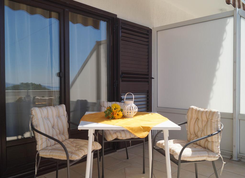 Apartments Lina Novi Vinodolski Bilik gambar