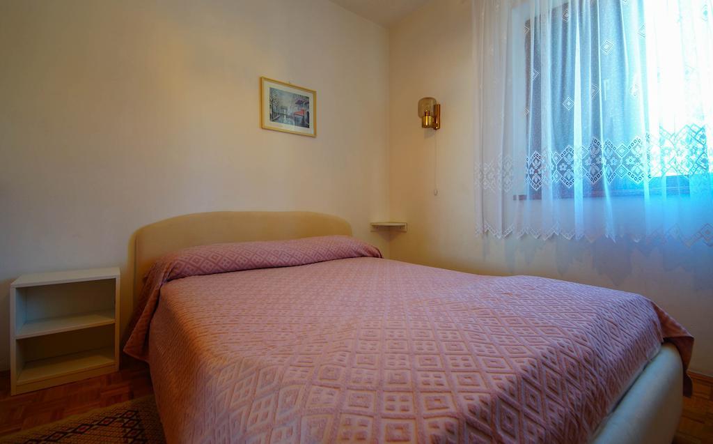 Apartments Lina Novi Vinodolski Bilik gambar